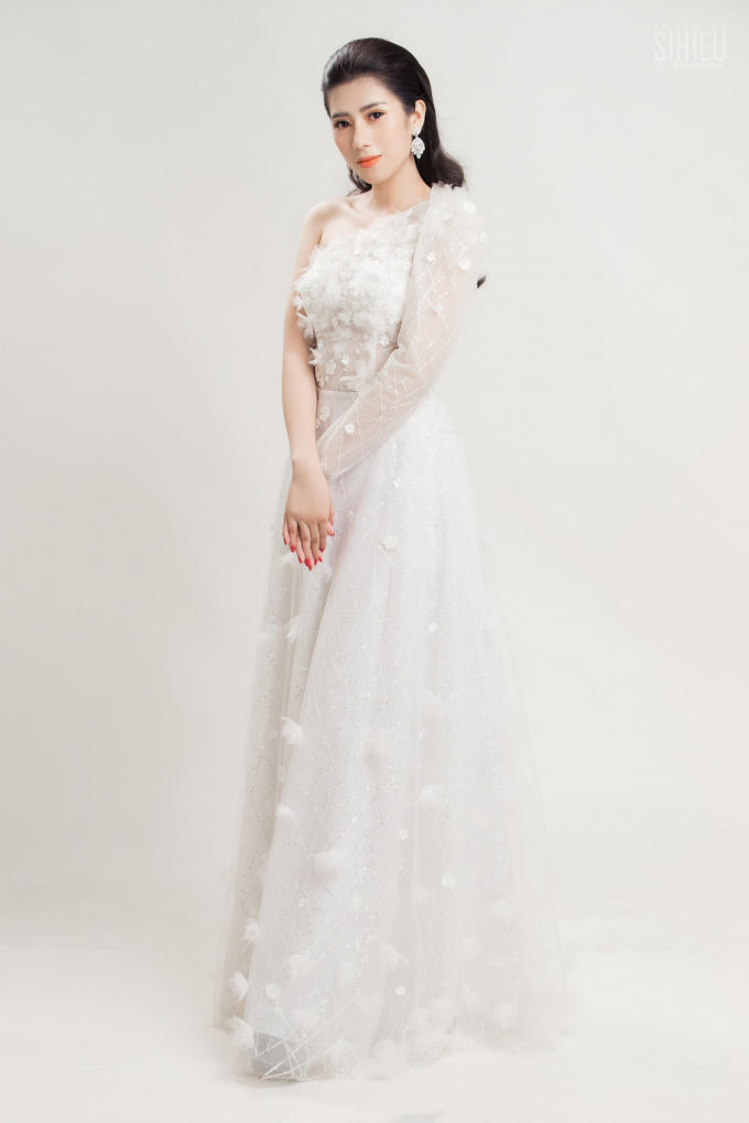 Chia sẻ về lần debut này, Dương Yến Nhung nói rằng cô chỉ dám nhận mình là một người đẹp đi hát chứ chưa phải một ca sĩ. Cô sẽ cố gắng hoàn thiện bản thân qua từng sản phẩm âm nhạc để chứng minh cho khán giả thấy tài năng thực sự của mình.