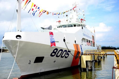 Tàu CSB 8005. Ảnh QĐND