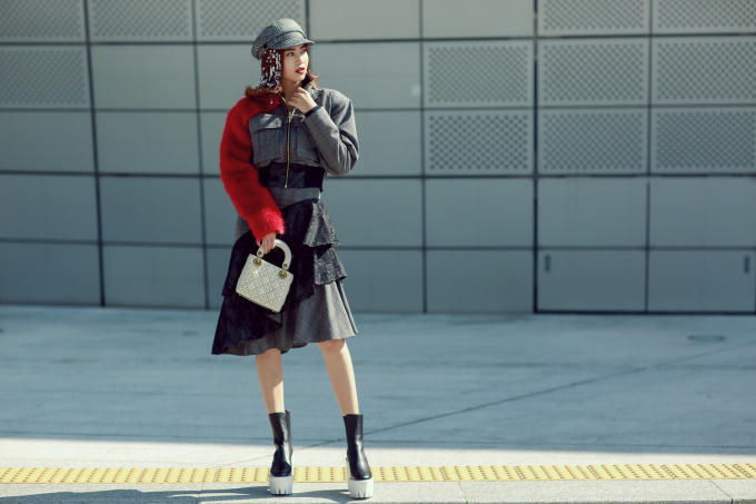 Chinh chiến Seoul Fashion Week, Ninh Dương Lan Ngọc cùng stylist Hoài Trang “khuynh đảo” đường phố Hàn Quốc