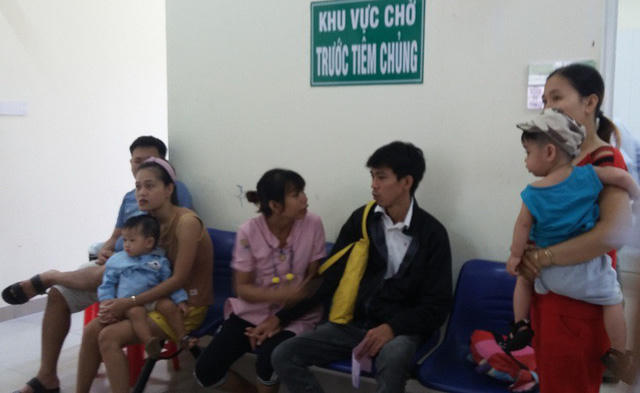 Các Trạm Y tế tại TPHCM đang tổ chức tiêm bổ sung sởi cho trẻ dưới 5 tuổi