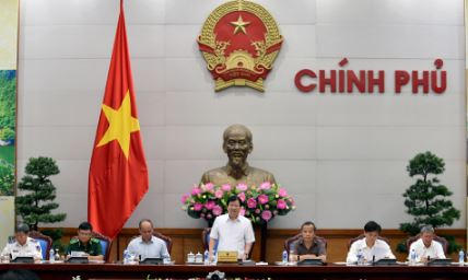 Phó Thủ tướng Trịnh Đình Dũng đã chủ trì cuộc họp đánh giá tình hình thực hiện Chỉ thị của Thủ tướng Chính phủ về việc ngăn chặn, giảm thiểu và chấm dứt tình trạng tàu cá, ngư dân Việt Nam khai thác hải sản trái phép ở vùng đặc quyền kinh tế nước ngoài.