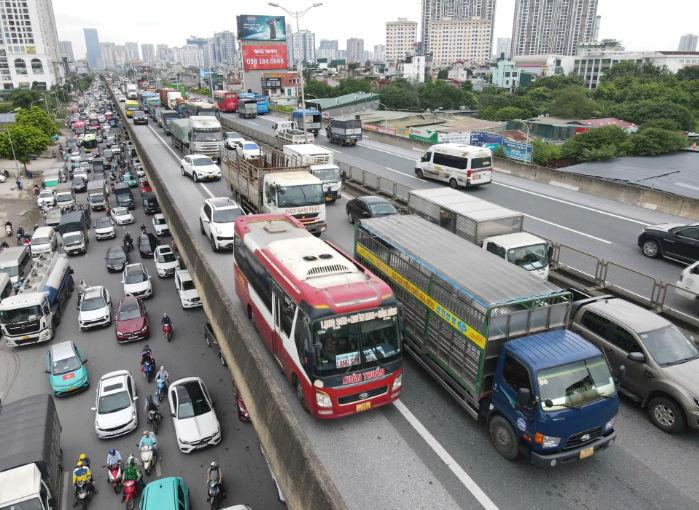 Hà Nội cấm xe tải trên 10 tấn vào Đại lộ Thăng Long, Vành đai 3.