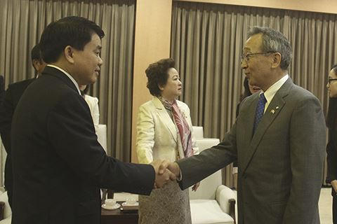 Chủ tịch UBND TP Hà Nội Nguyễn Đức Chung trân trọng đón tiếp ngài Kuniharu Nakamura, Chủ tịch kiêm Tổng giám đốc Tập đoàn Sumitomo (Nhật Bản)