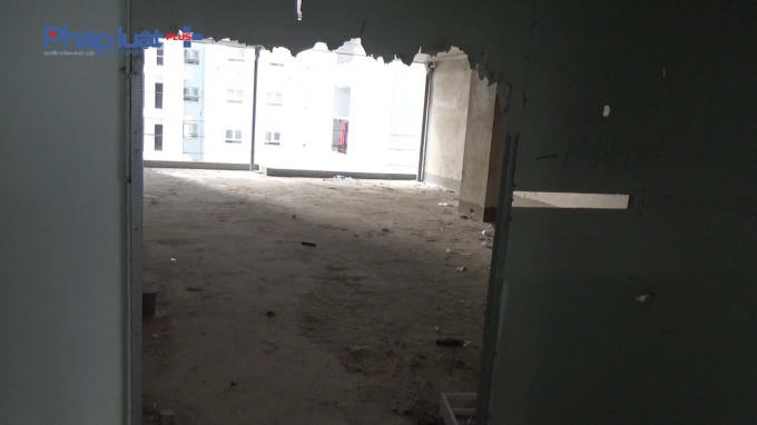 Các ô thoáng chưa được sử dụng nhưng lại bỏ không gây mất an toàn cho cư dân.