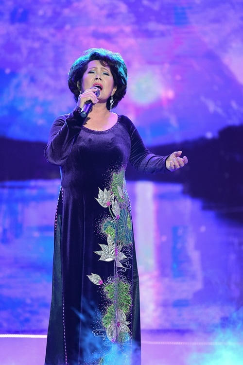 Danh ca Phương Dung.