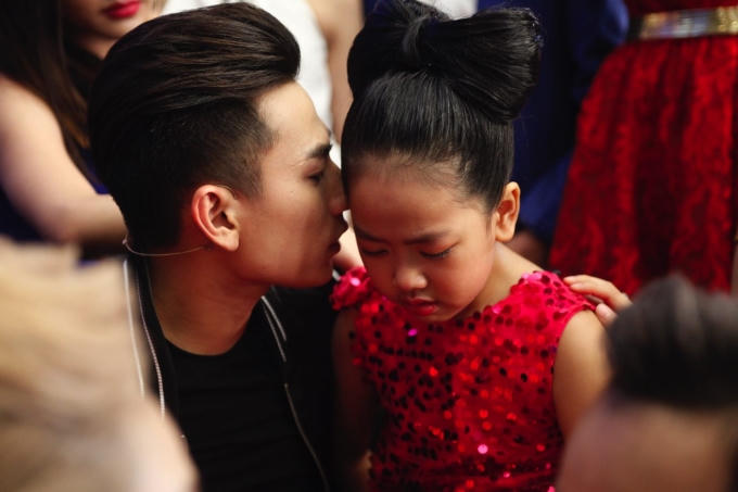 Vietnam Idol Kids: Hồ Văn Cường h&aacute;t cải lương khiến ban gi&aacute;m khảo