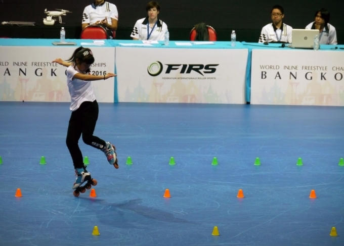 Nhờ tài năng thiên bẩm, Liu Jiaxin có được chức vô địch đầu tiên vào năm lên 8, và sau đó là hàng loạt giải thưởng danh giá khác