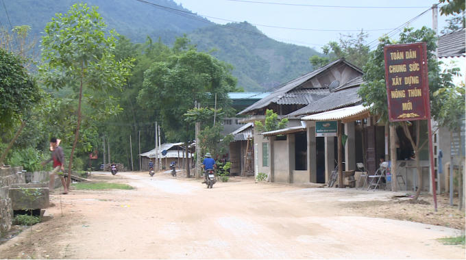 Bản Sáng là một trong 2 điểm bản đạt chuẩn NTM ở huyện Mường Lát. Ảnh: Nguyệt Chi