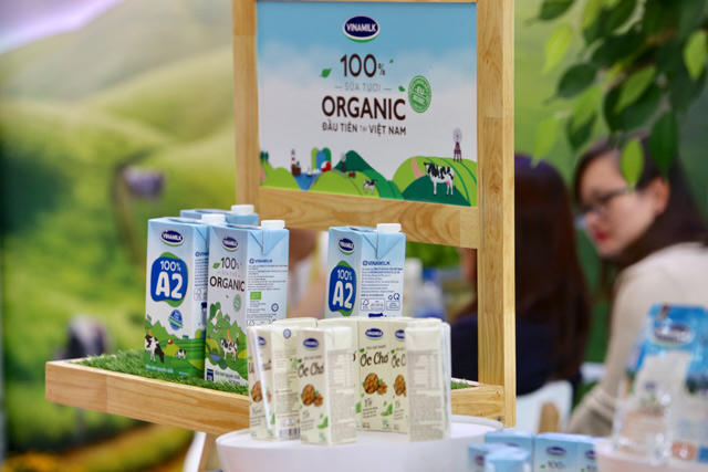 Vinamilk nhận bằng khen của Thủ tướng Ch&iacute;nh phủ về ph&aacute;t triển tam n&ocirc;ng bền vững