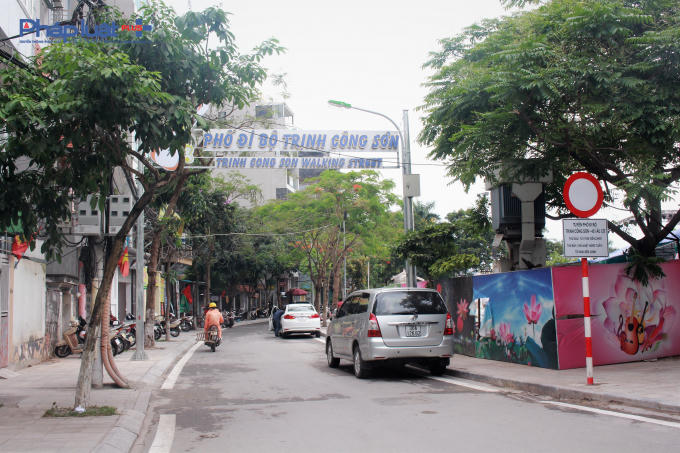 Sau nửa năm tr&igrave; ho&atilde;n, phố đi bộ Trịnh C&ocirc;ng Sơn sẽ được khai trương v&agrave;o 19h30 ng&agrave;y 11/5. Dự kiến, Phố đi bộ hoạt động từ thứ 6 đến hết chủ nhật h&agrave;ng tuần