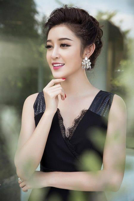 Sốc với loạt ảnh của Á hậu Huyền My trước khi thi Hoa hậu