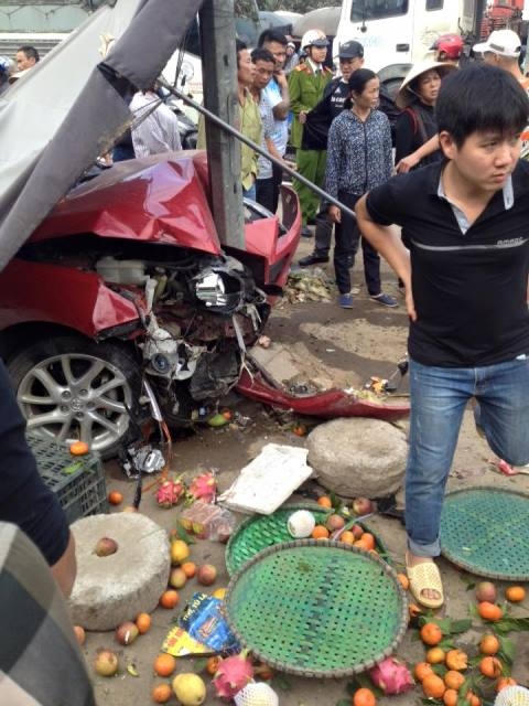 Rất may vụ tai nạn không có thiệt hại về người.