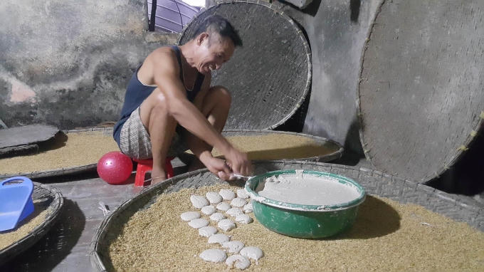 Men thuốc Bắc được làm tự bột gạo tẻ với 36 vị thuốc bắc gia truyền vì vậy rượu Kim Sơn rất tốt cho sức khỏe.