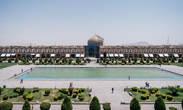 Theo dấu cổ tích “1.001 đêm” qua những kiến trúc linh thiêng Iran