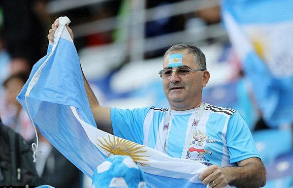 Messi ho&agrave;n to&agrave;n