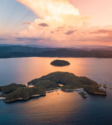 Đảo Danjugan ở Philippines trong ánh nắng chiều rực rỡ./.