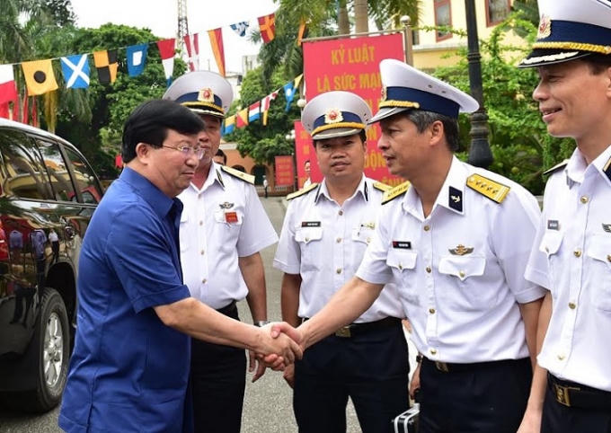 Phó Thủ tướng yêu cầu lực lượng cứu nạn tiếp tục tìm kiếm những người mất tích.