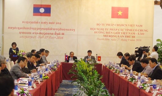 Toàn cảnh hội nghị.