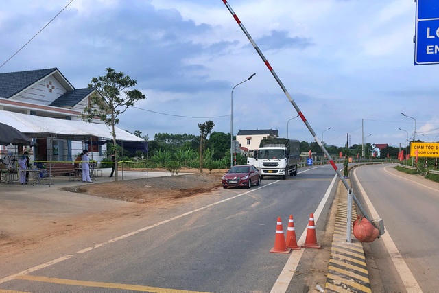 Kể từ 0h ngày 31/5, toàn huyện Hữu Lũng (Lạng Sơn) thực hiện cách ly xã hội theo Chỉ thị 16 để phòng, chống dịch Covid-19 (Ảnh: Nguyễn Quỳnh).