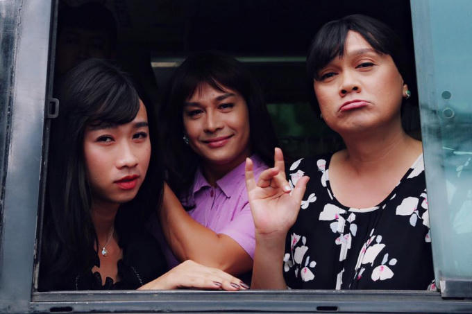 Quán quân Minh Dũng vẫn chăm chỉ chạy show, bán tóp mỡ sau khi đăng quang Tiếu Lâm Tứ Trụ