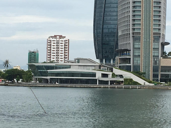 Dự án Nhà hàng và Bến du thuyền tại khu vực phía Nam Cảng sông Hàn do Công ty của ông Phan Văn Anh Vũ làm chủ đầu tư.