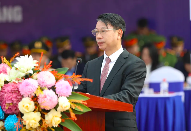 Ông Nguyễn Khắc Hiếu – Phó Chủ tịch UBND tỉnh Phú Thọ ghi nhận và biểu dương tinh thần trách nhiệm, sự chủ động, nỗ lực của cán bộ, chiến sĩ Công an tỉnh.