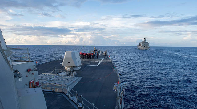 Tàu khu trục USS Dewey của Mỹ. (Ảnh: Reuters)