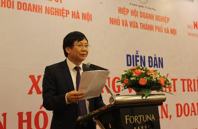 Phó Chủ tịch Thường trực Hội Nhà báo Việt Nam Hồ Quang Lợi cho rằng, nếu thiếu yếu tố văn hoá doanh nghiệp khó có thể đứng vững và tồn tại được, đặc biệt trong thời buổi hội nhập.