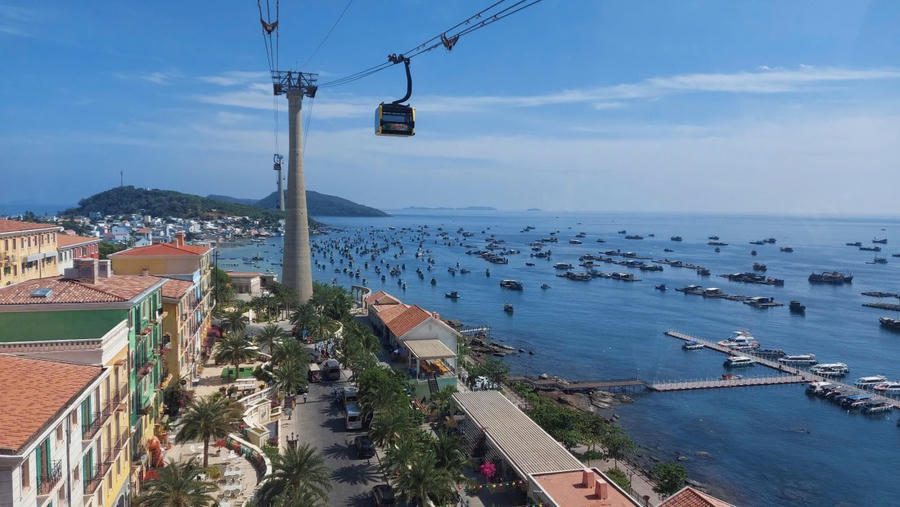 Phú Quốc là điểm đến được nhiều du khách trong và ngoài nước lựa chọn để du lịch, nghỉ dưỡng.