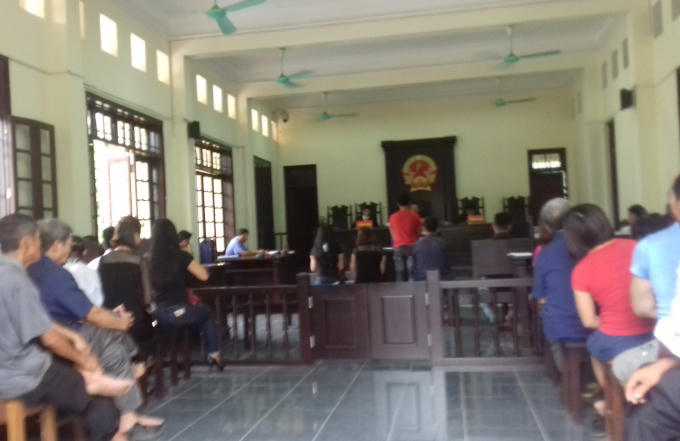 Xét xử bị cáo Vàng A Pó (SN 1967, trú tại bản Hồi Hương, xã Mường Nhà, huyện Điện Biên) về tội giết người.
