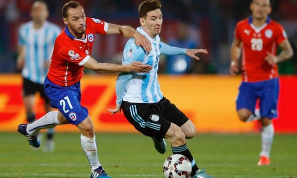 Messi và các đồng đội có cơ hội trả món nợ đã vay Chile ở trận chung kết Copa America 2016.
