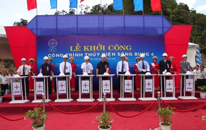 Ngày 25/6/2010, tại Quảng Nam, Tập đoàn Điện lực Việt Nam đã tổ chức Lễ khởi công Nhà máy Thuỷ điện Sông Bung 4.