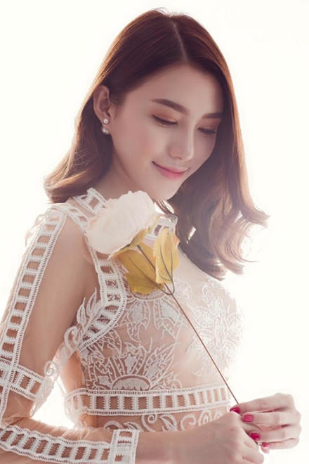 “Tình đầu” Mạc Hồng Quân có thể thay thế được “Nữ hoàng nội y” Ngọc Trinh?