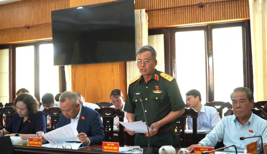 Các đại biểu đóng góp ý kiến tại hội nghị