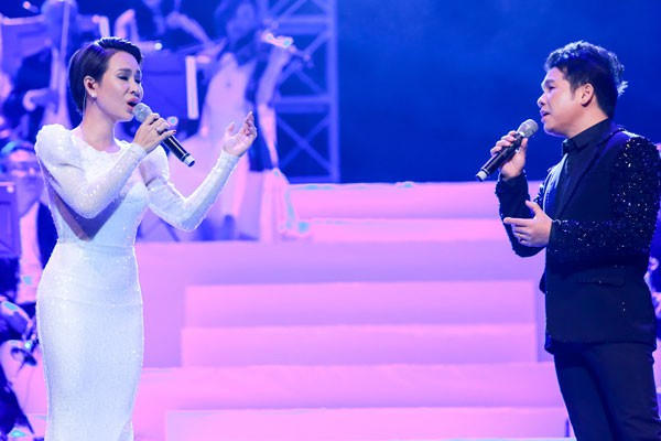 Uyên Linh - Trọng Tấn.
