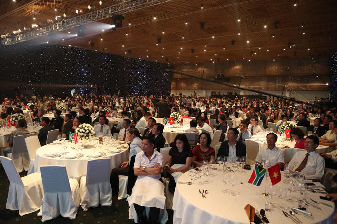 Toàn cảnh buổi lễ kỷ niệm 24 năm Ngày Quốc khánh Cộng hòa Nam Phi