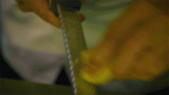 Không chỉ bánh mì, Sài Gòn giờ còn có cả tô phở lên tới 2,3 triệu