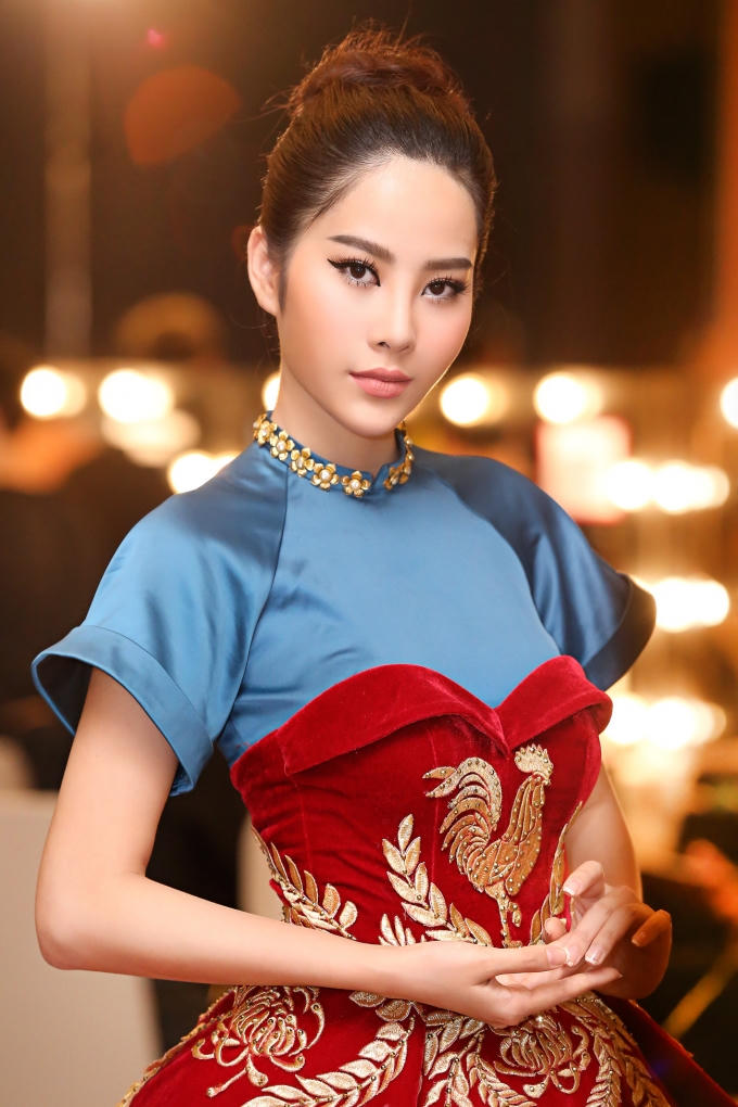 Nam Em h&oacute;a &ldquo;Ho&agrave;ng hậu&rdquo; quyền uy, lạnh l&ugrave;ng