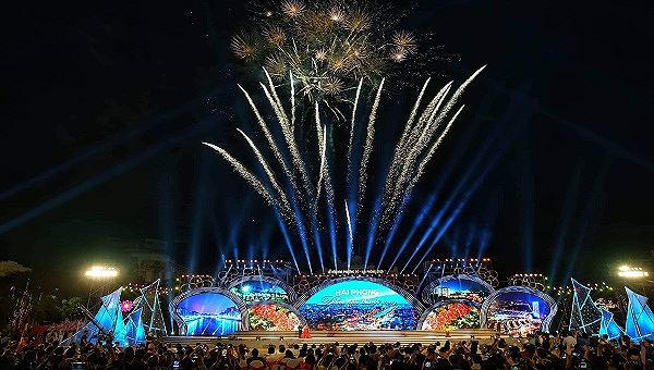 Đêm hội rực rỡ