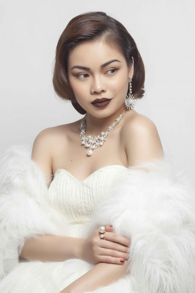 Hoa hậu Ngọc Diễm trở lại vai trò MC cùng Đức Bảo dẫn dắt đêm chung kết Hoa hậu Hoàn vũ Việt Nam 2017