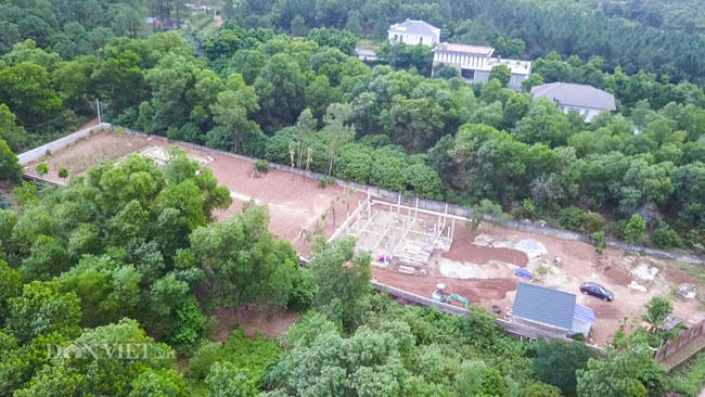 Mặc dù UBND TP.Hà Nội đã có yêu cầu UBND huyện Sóc Sơn, UBND các xã Minh Phú và Minh Trí có biện pháp ngăn chặn, đình chỉ tuyệt đối các công trình đang thi công vi phạm, không để xảy ra sai phạm mới, nhưng tình trạng thi công vẫn diễn ra ngang nhiên.