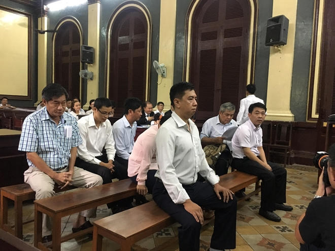 Các bị cáo tại Tòa. (Ảnh: báo Công an nhân dân)
