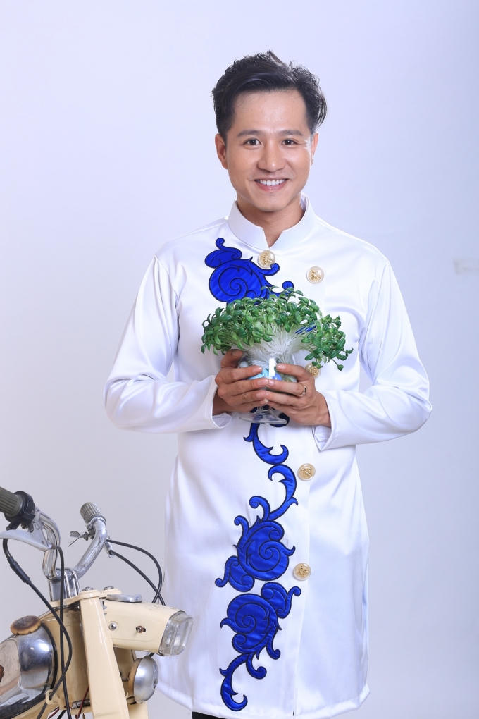 Hoàng Khánh.