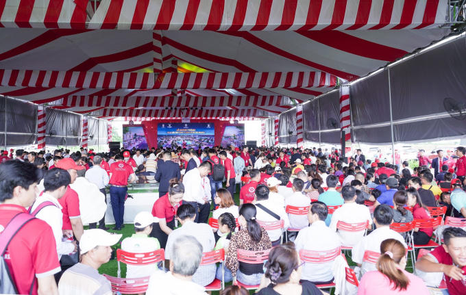 Sự kiện thu hút đông đảo quan khách tham dự.