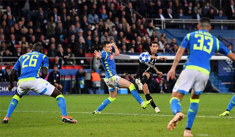 Di Maria tỏa sáng phút cuối, PSG thoát thua trước Napoli.
