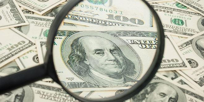 Isaac Smolyanov (giữa) và một số cộng sự thời gian trong trại tập trung phát xít Đức