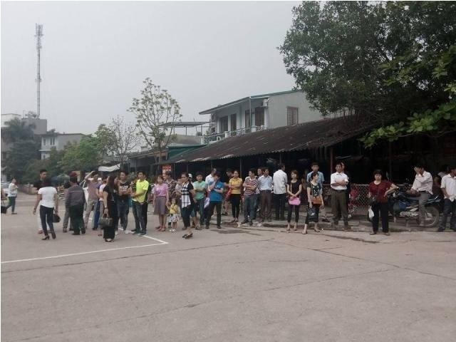 Hạnh phúc khó diễn tả bằng lời của những người được ra tù.