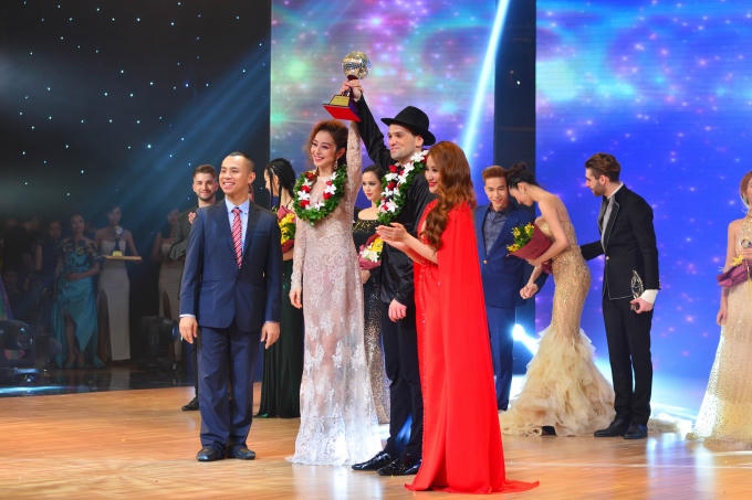 Cúp đồng thuộc về Jennifer Phạm và Daniel với 36,55% bình chọn.