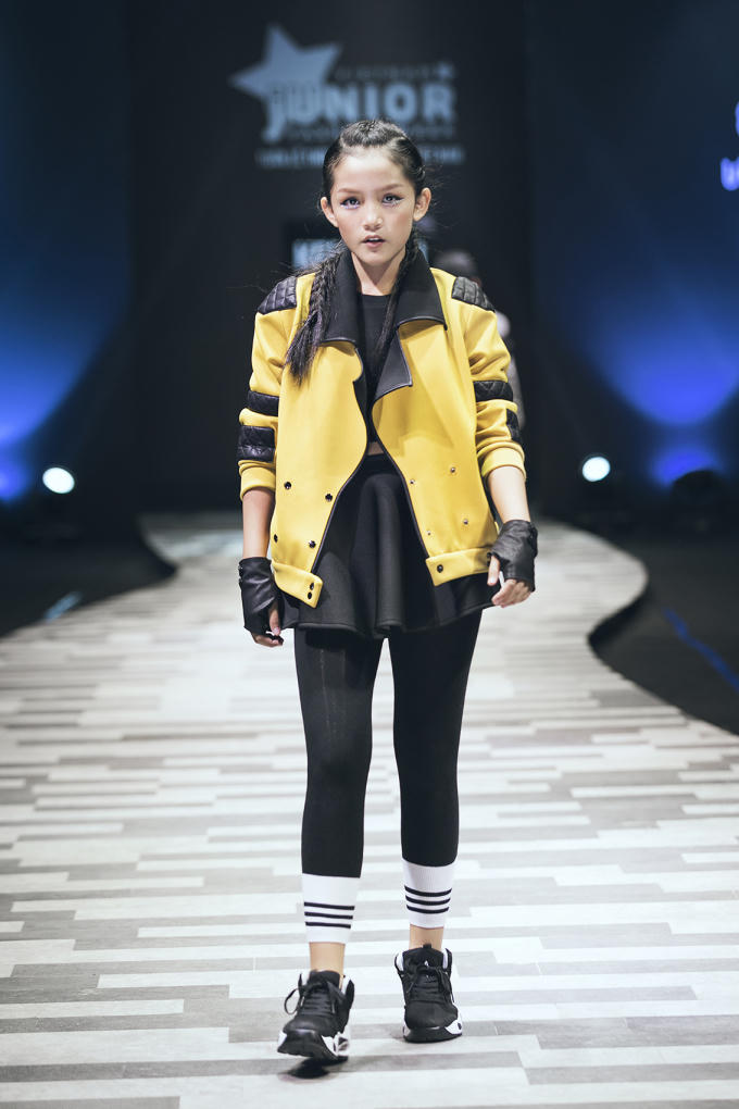Học trò của Vũ Cát Tường tự tin catwalk.