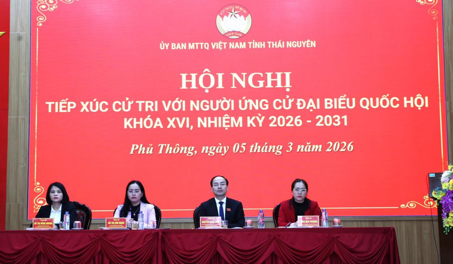 Các ứng cử viên đại biểu Quốc hội thuộc Đơn vị bầu cử số 04 đã tiếp xúc với cử tri các xã: Phủ Thông, Cẩm Giàng, Bạch Thông và Vĩnh Thông.